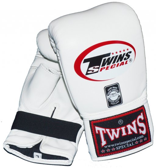 TWINS SPECIAL ボクシンググローブ ホワイト　8OZ バンテージ付き TWINS SPECIAL ボクシンググローブ ホワイト 8OZ バンテージ付き