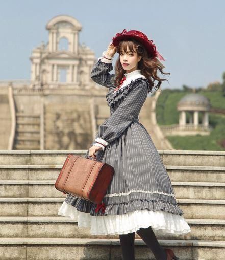 ロリータ ストライプ 編み上げ ワンピース3色 クラシカル リボン ドレス フレア ミディアム ひざ下丈 ミモレ丈 ふんわり クラロリ 姫ロリ レトロ アンティーク おしゃれ 長袖 Loli2690 ロリータゴスロリ専門通販ショップluxury ラグジュアリー 安い価格で可愛いロリータ