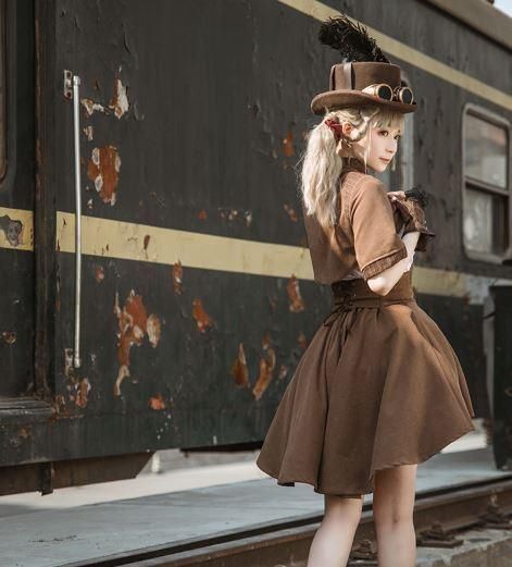 ロリータファッション Steampunk ハイウエストスカート アシンメトリー ゴスロリ パンク スチームパンク レースアップ 編み上げ 無地 パンク ミニ丈 ショート丈 膝上 ロリータゴスロリ専門通販ショップluxury ラグジュアリー 安い価格で可愛いロリータワンピースを