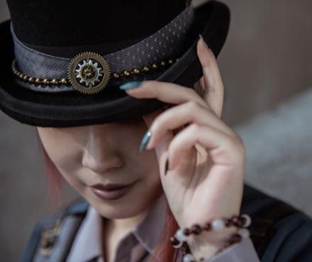 納期2か月 ロリータ 帽子 Steampunk スチームパンク ハット リボン 羽根 ギア パンク ヘッドドレス カジュアル きれいめ 上品 ブラック 大きいサイズ サイズ豊富 おしゃれ かっこいい ロリータゴスロリ専門通販ショップluxury ラグジュアリー 安い価格で可愛いロリータ