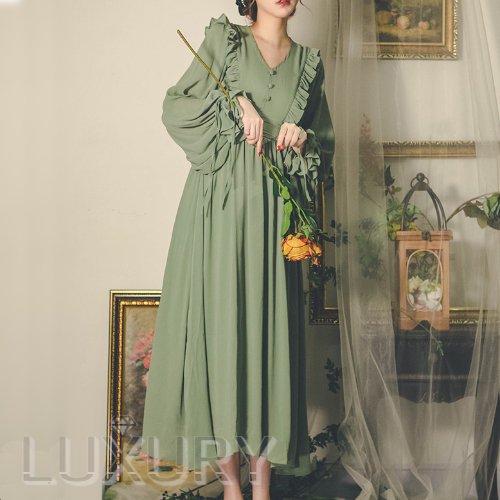 美品 エメ アンサンブル風ドレスワンピース グリーン 袖あり サイズSミディアムドレス