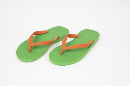 緑リボンサンタさん☆5センチパッチン YUT0X101_00_L.jpg