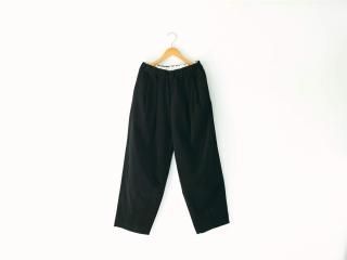 シャトルコーデュロイワイドパンツ/細畝・ブラック/ユニセックス/504/HUIS