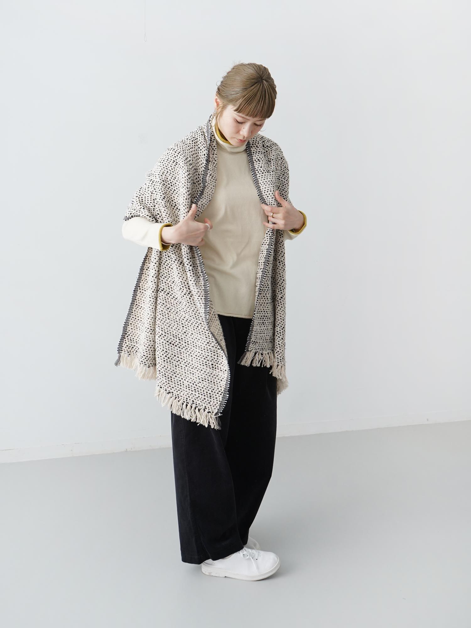 MALK online store 】 Suno&Morrison / ガラ紡ストール MALK online store 】 Suno&Morrison / ガラ紡ストール