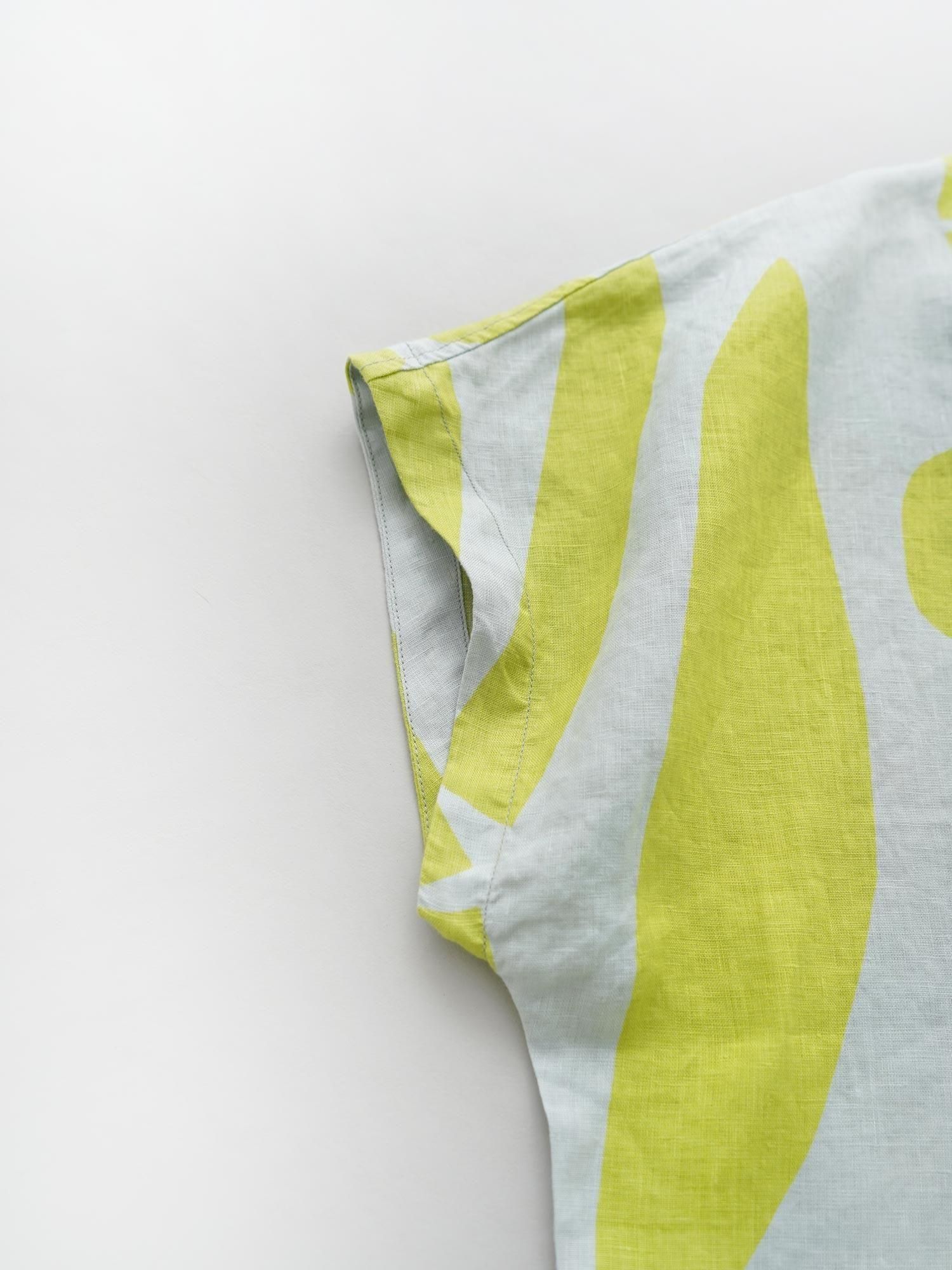 SACRA＊リーフプリント プルオーバー リネン 麻100% SACRA/サクラ｜「サクラ」のオリジナルリーフプリントシリーズ