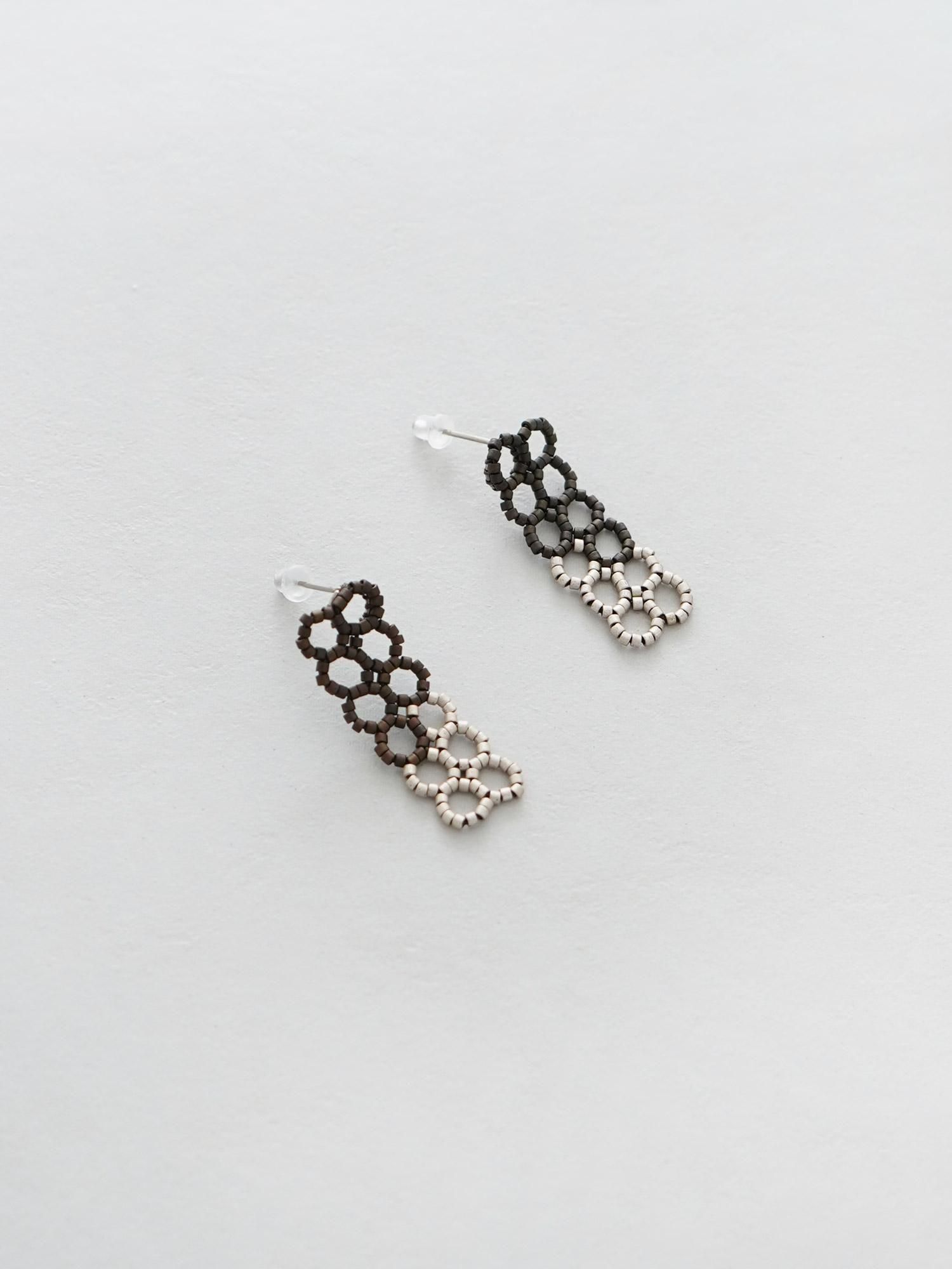 akiko tamai ビーズ透かし編み　2WAYピアス