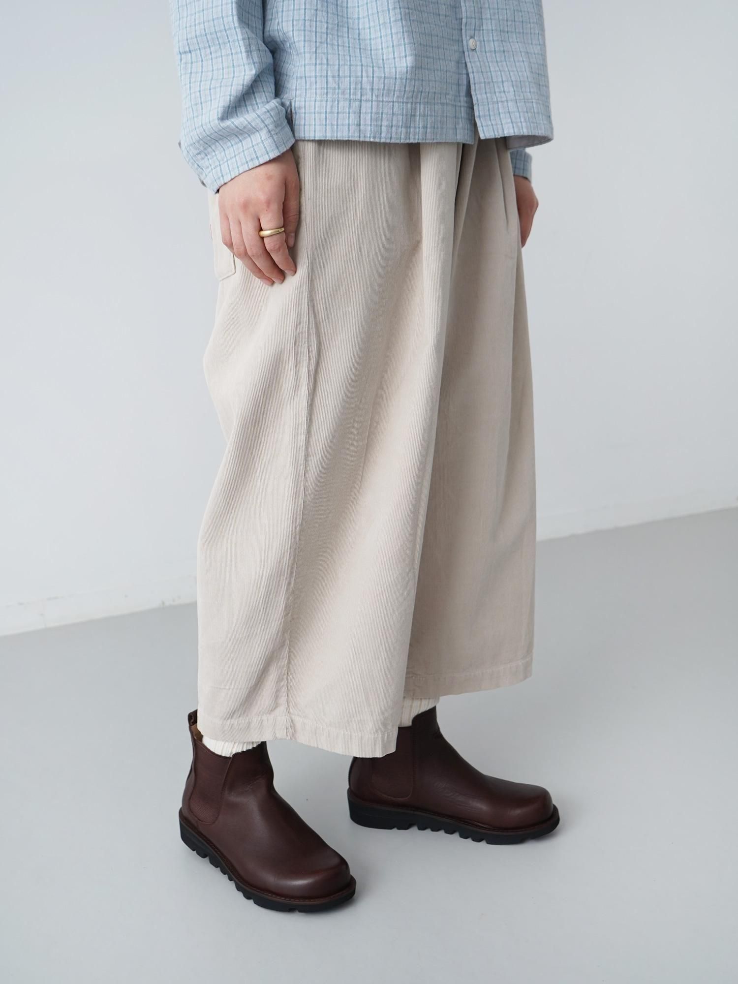 MALK online store 】NATURAL LAUNDRY / 16Wコーデュロイワイドエッグ