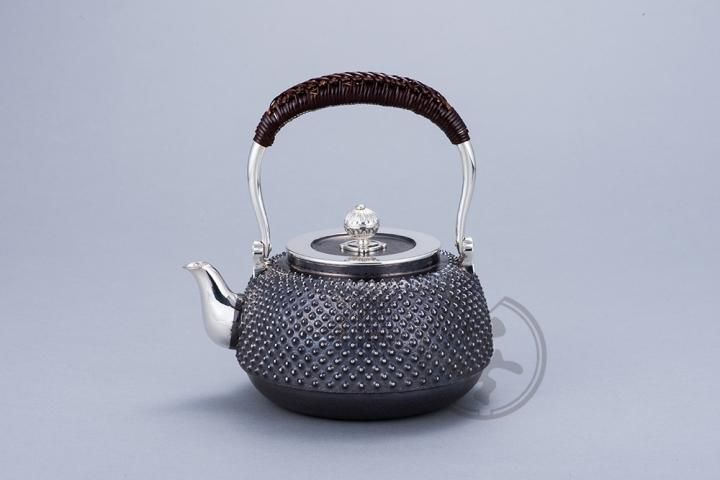 森銀器製作所善兴纯银汤沸4.5寸霰黑