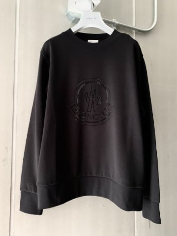 <img class='new_mark_img1' src='https://img.shop-pro.jp/img/new/icons13.gif' style='border:none;display:inline;margin:0px;padding:0px;width:auto;' />【MONCLER】WOMEN MAGLIA GIROCOLLO スウェット（BLACK）