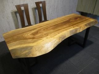 楠（クス） - 無垢一枚板専門店 イサン工芸