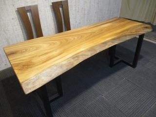 木で選ぶ - 無垢一枚板専門店 イサン工芸