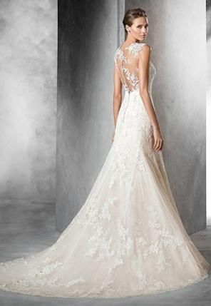 Pronovias Pladie Feminine(プロノビアス プラディフェミニン)