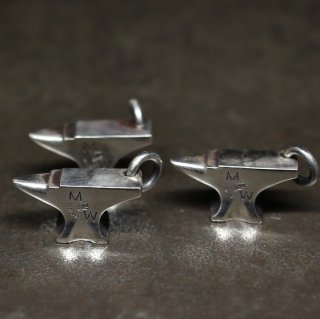M&W works<BR>anvil charm small<BR>silver925