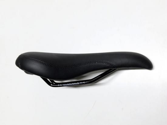 カラミータ コンフォート サドル - actionsports WEB SHOP カラミータ コンフォート サドル - actionsports WEB SHOP