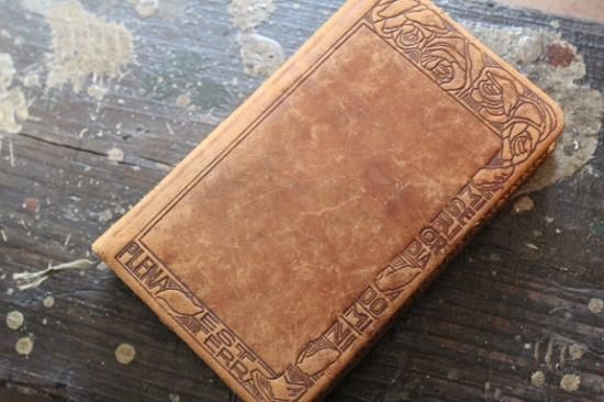 フランス アンティーク シャビー 蚤の市 教会 聖書 ミサ 祈祷 祈祷書 聖書・祈祷書】 | こりすのパン屋Base店 （世界の蚤の市 ひとつ