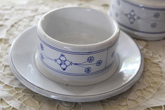 アンティーク サキソニー柄 ホーロー バターディッシュ