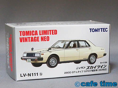 トミカリミテッドヴィンテージNEO LV-N111b スカイライン(ジャパン)カタログ撮影車 通販 買取 ミニカーショップ カフェタイム