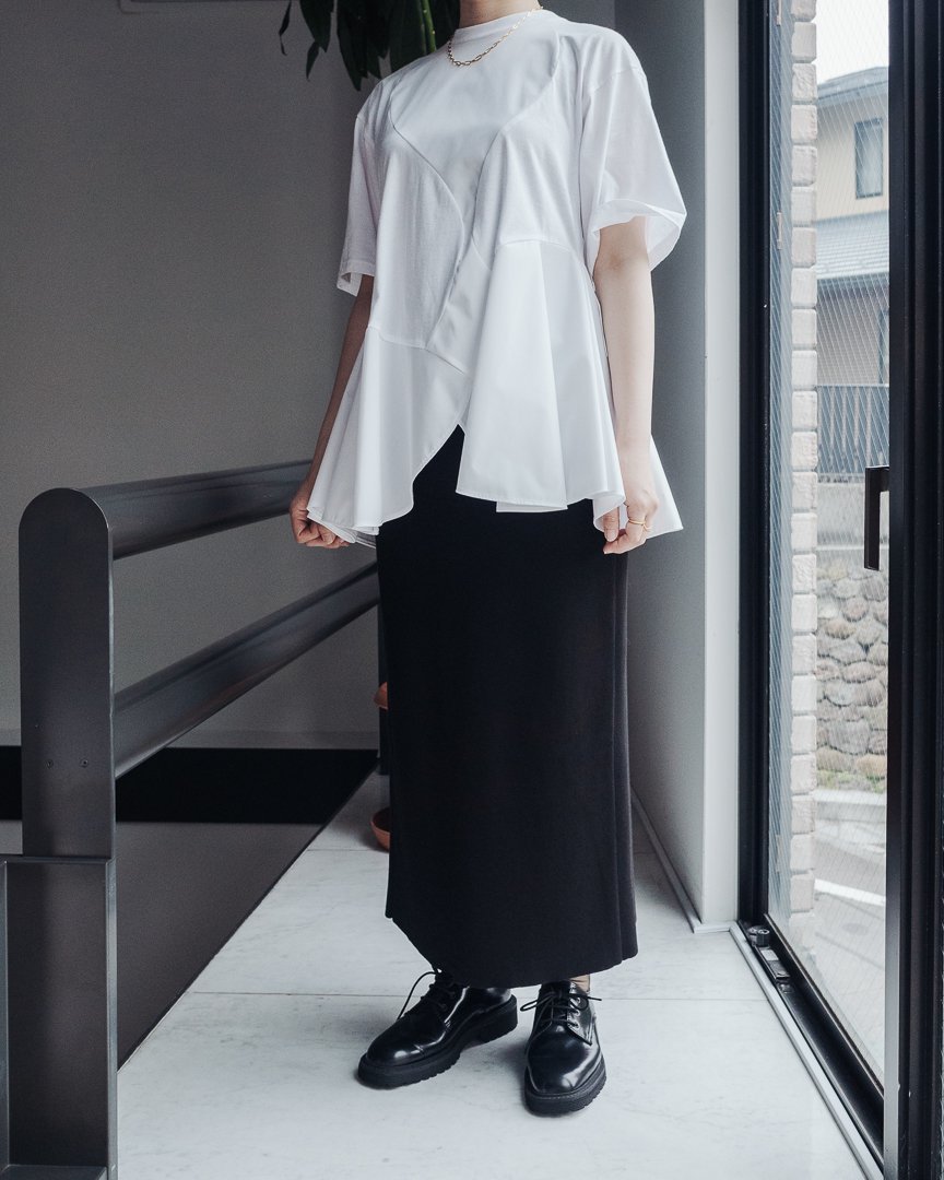 Minimal Flare-Skirt