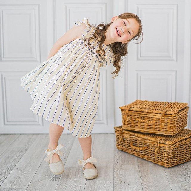 <img class='new_mark_img1' src='https://img.shop-pro.jp/img/new/icons1.gif' style='border:none;display:inline;margin:0px;padding:0px;width:auto;' />Laivicar / baby lai - Smocked stripes dress (Yellow) 