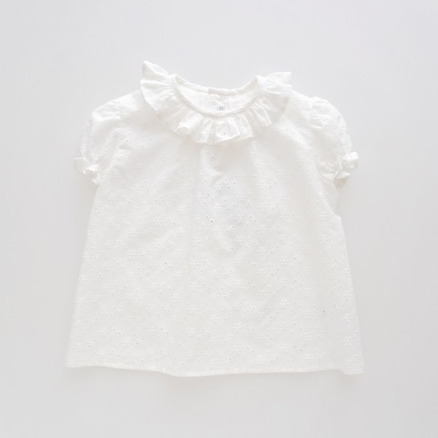 <img class='new_mark_img1' src='https://img.shop-pro.jp/img/new/icons1.gif' style='border:none;display:inline;margin:0px;padding:0px;width:auto;' />Amaia Kids - LETY blouse (Cotton lace)