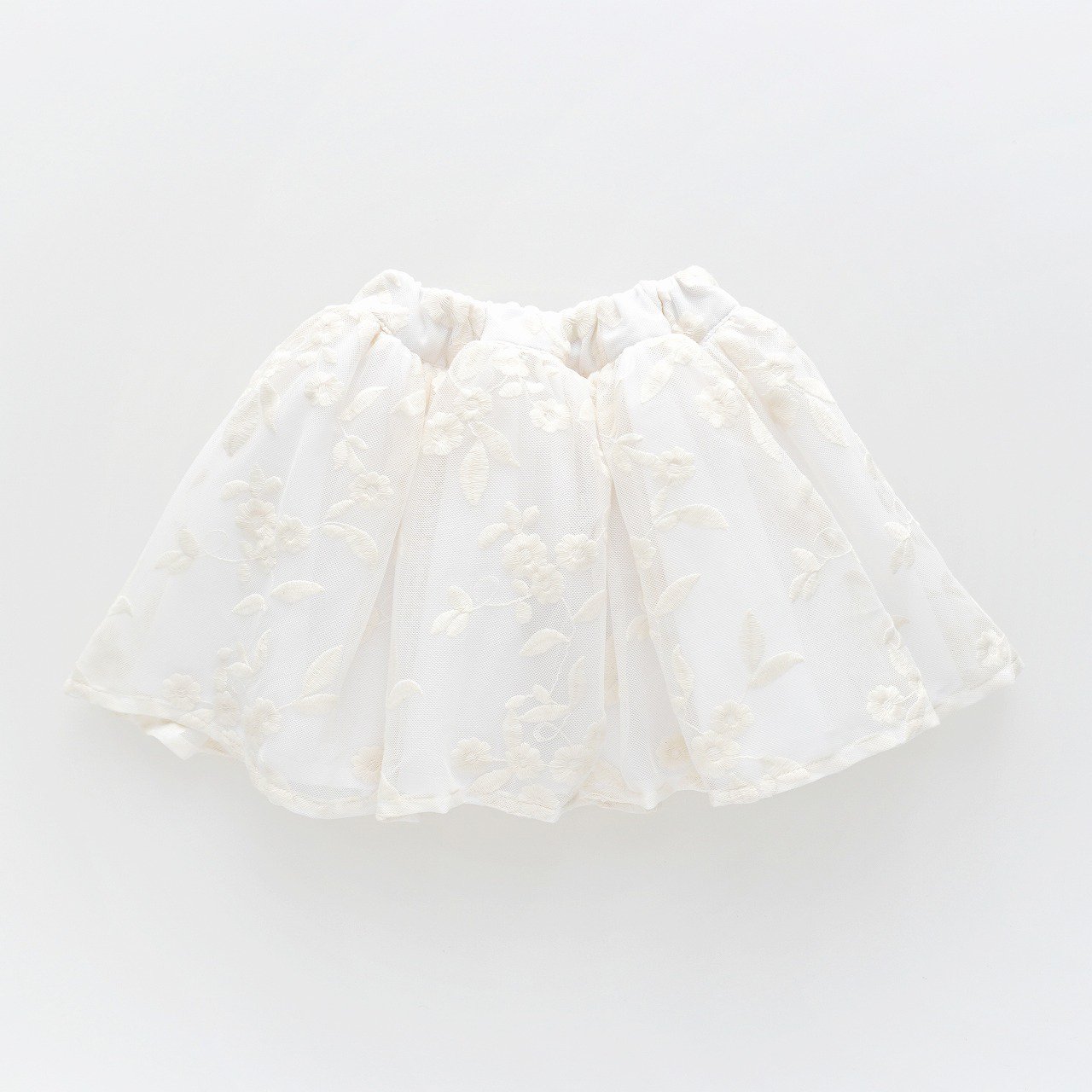 20% - Camellia boutique - Ecru lace skirt