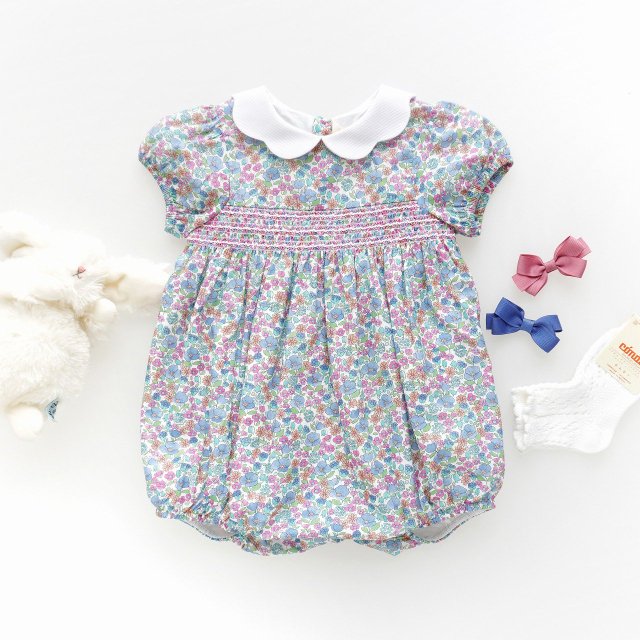 <img class='new_mark_img1' src='https://img.shop-pro.jp/img/new/icons1.gif' style='border:none;display:inline;margin:0px;padding:0px;width:auto;' />Laivicar / baby Lai - Scallop smocked romper