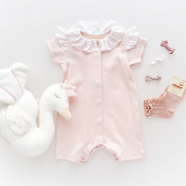 <img class='new_mark_img1' src='https://img.shop-pro.jp/img/new/icons1.gif' style='border:none;display:inline;margin:0px;padding:0px;width:auto;' />Laivicar / baby Lai - Lace pink romper