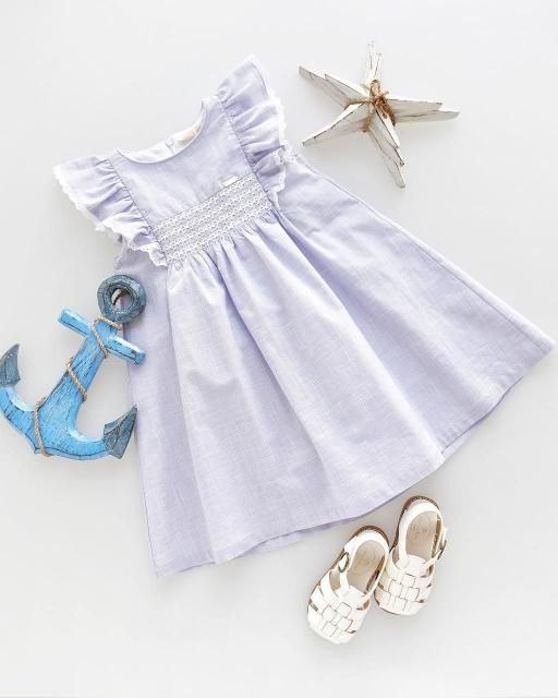 <img class='new_mark_img1' src='https://img.shop-pro.jp/img/new/icons1.gif' style='border:none;display:inline;margin:0px;padding:0px;width:auto;' />Azul smocked anjo dress