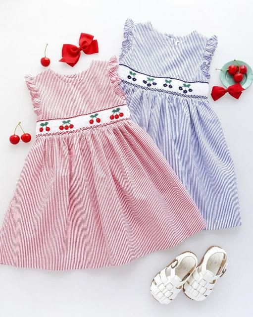 <img class='new_mark_img1' src='https://img.shop-pro.jp/img/new/icons1.gif' style='border:none;display:inline;margin:0px;padding:0px;width:auto;' />Cherry cherry smocked dress (2 colors)