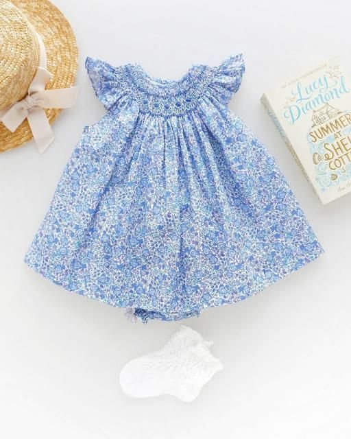 <img class='new_mark_img1' src='https://img.shop-pro.jp/img/new/icons1.gif' style='border:none;display:inline;margin:0px;padding:0px;width:auto;' />Azul Fiore bishop dress