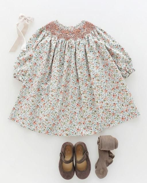 <img class='new_mark_img1' src='https://img.shop-pro.jp/img/new/icons1.gif' style='border:none;display:inline;margin:0px;padding:0px;width:auto;' />Terracotta smocked bishop dress