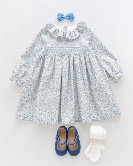 <img class='new_mark_img1' src='https://img.shop-pro.jp/img/new/icons1.gif' style='border:none;display:inline;margin:0px;padding:0px;width:auto;' />Celeste flora smocked dress