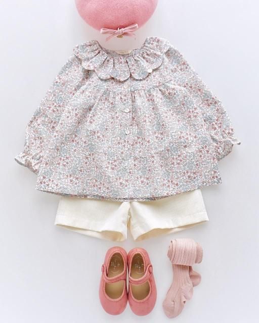 <img class='new_mark_img1' src='https://img.shop-pro.jp/img/new/icons1.gif' style='border:none;display:inline;margin:0px;padding:0px;width:auto;' />Petalo collar blouse