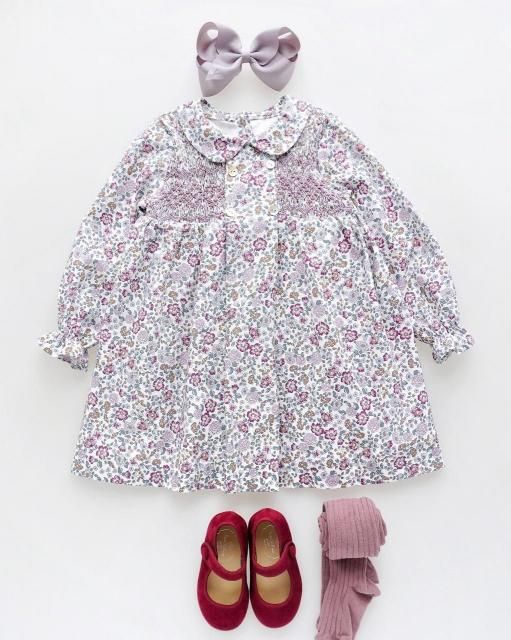 <img class='new_mark_img1' src='https://img.shop-pro.jp/img/new/icons1.gif' style='border:none;display:inline;margin:0px;padding:0px;width:auto;' />Forest smocked dress (Violet)