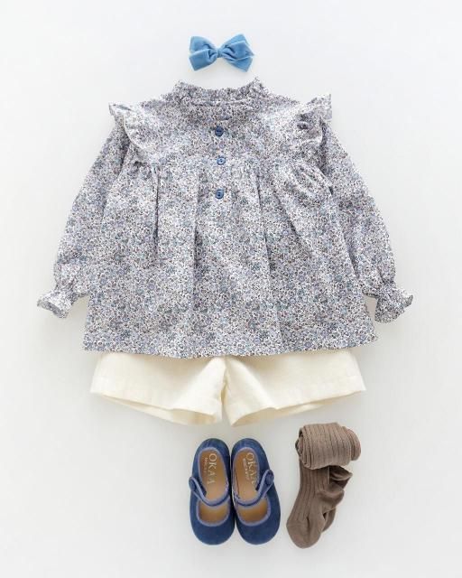 <img class='new_mark_img1' src='https://img.shop-pro.jp/img/new/icons1.gif' style='border:none;display:inline;margin:0px;padding:0px;width:auto;' />Ciclame blouse (Liberty Emma and Georgina)
