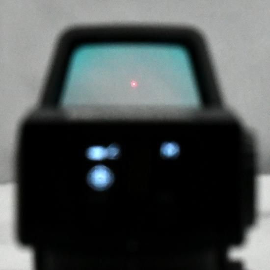 800mまで計測可能 レーザー距離計内蔵式ドットサイト DoRaSight ドラサイト