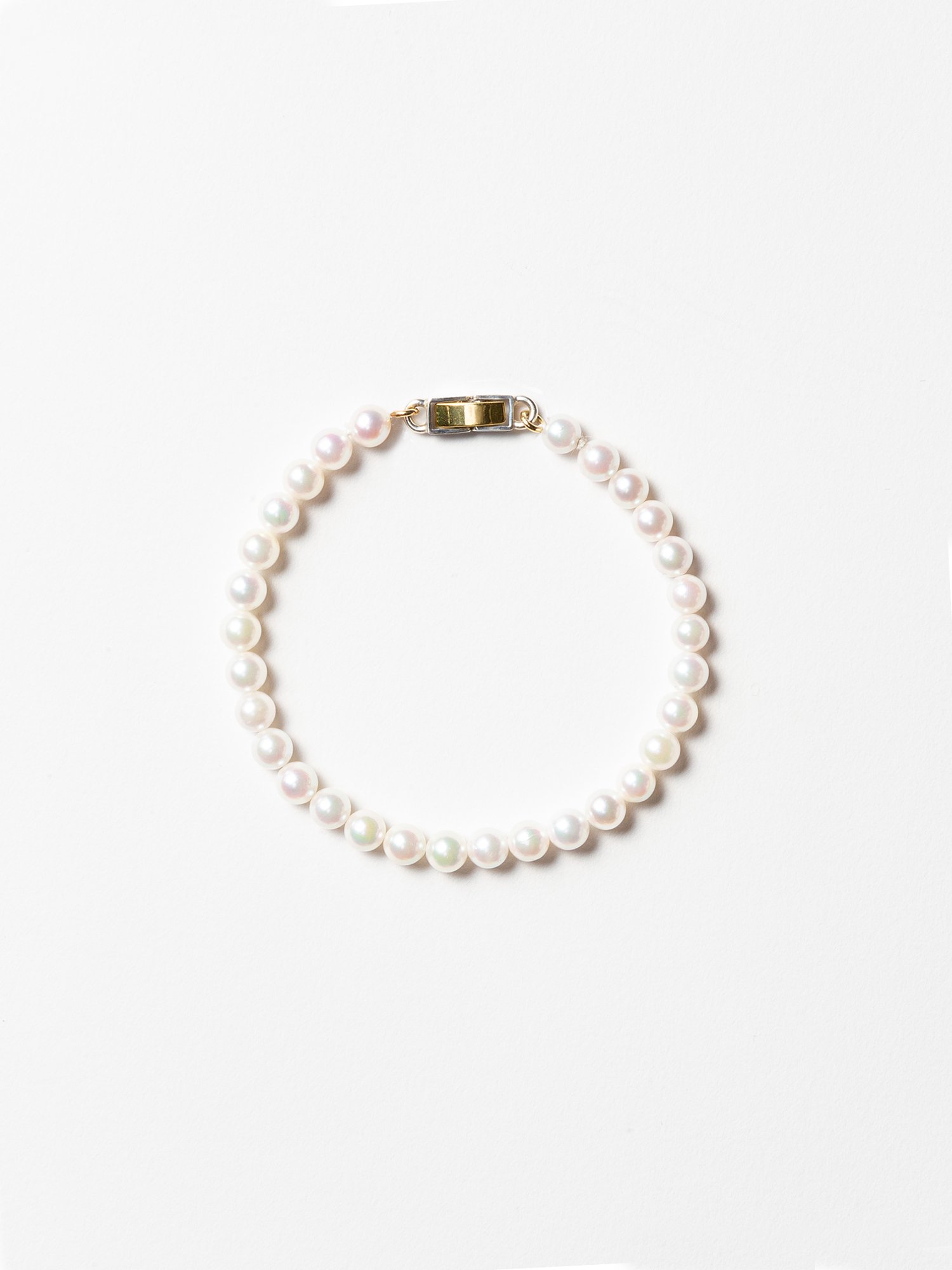 ARTEMIS /  baby pearl necklace