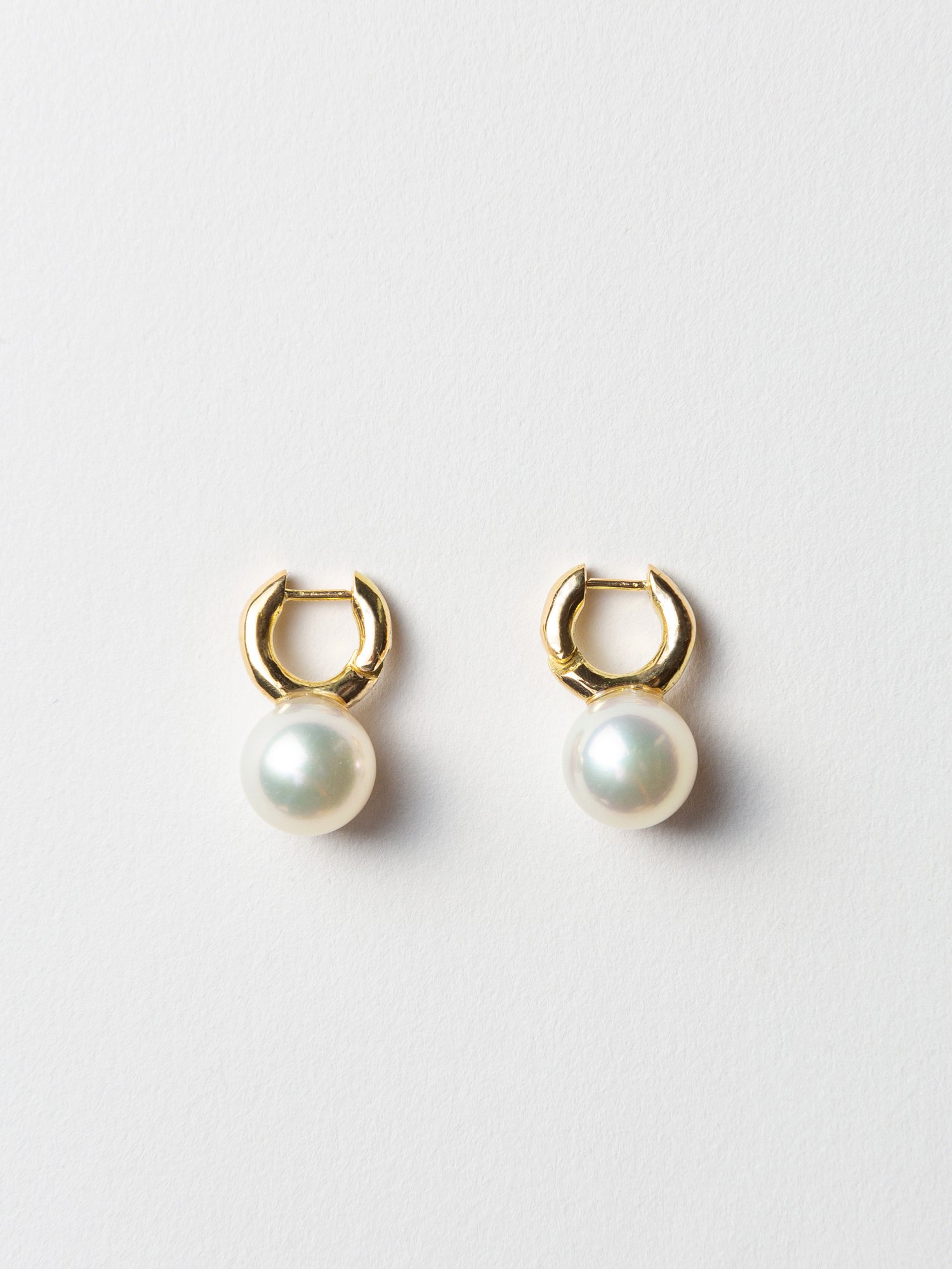 SOPHISTICATED VINTAGE / Pearl earrings - GIGI Jewelry