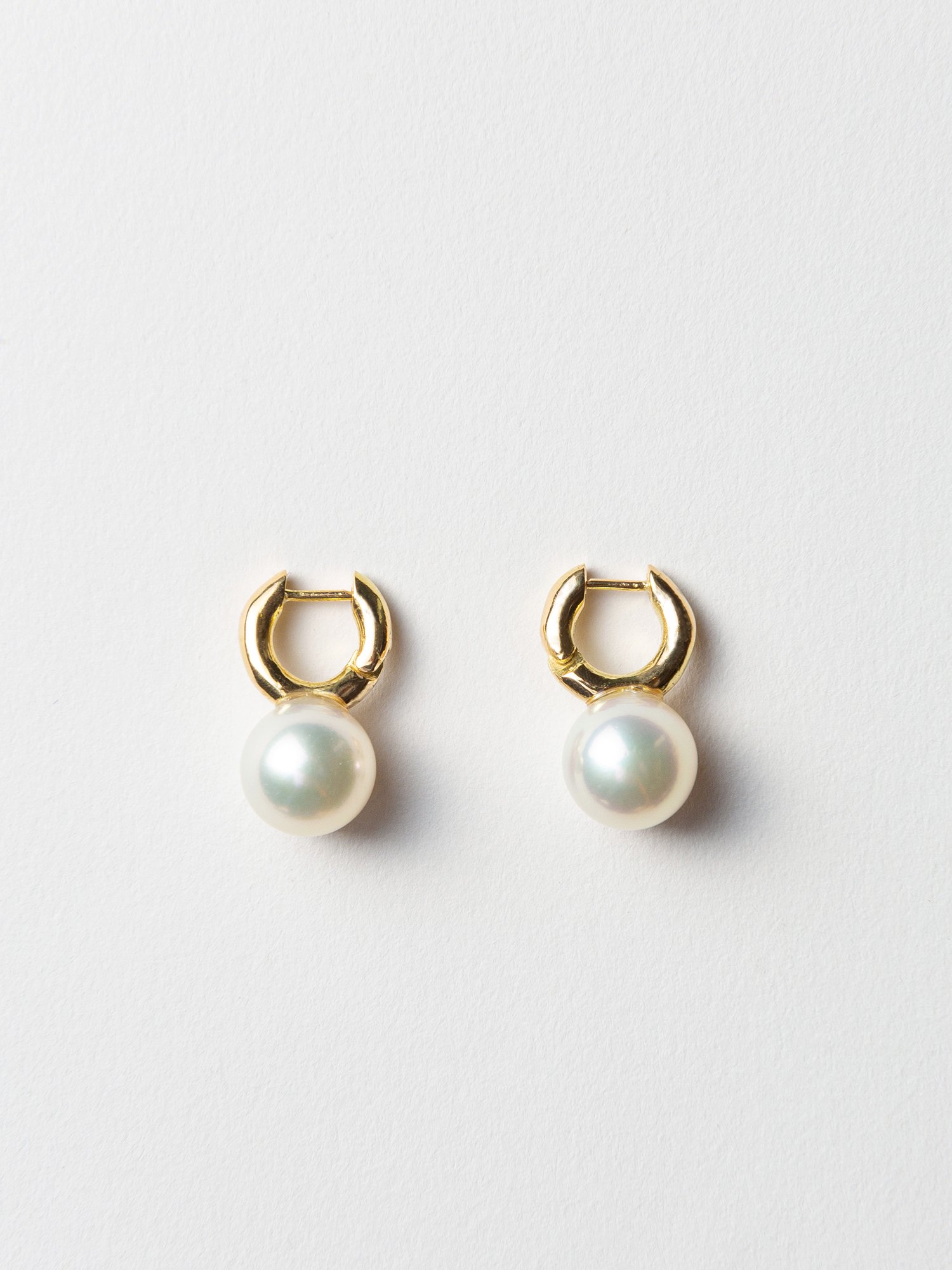 SOPHISTICATED VINTAGE / Pearl earrings
