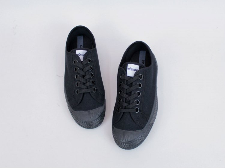 novesta all black