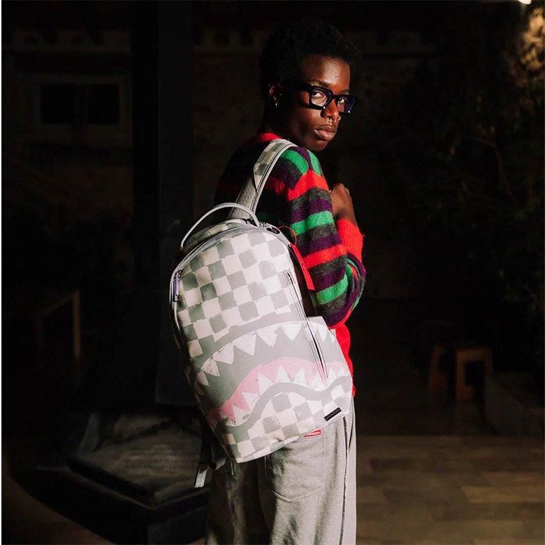 SPRAYGROUND] Vanquish Cream Backpack - DOPE TOKYO ドープトーキョー