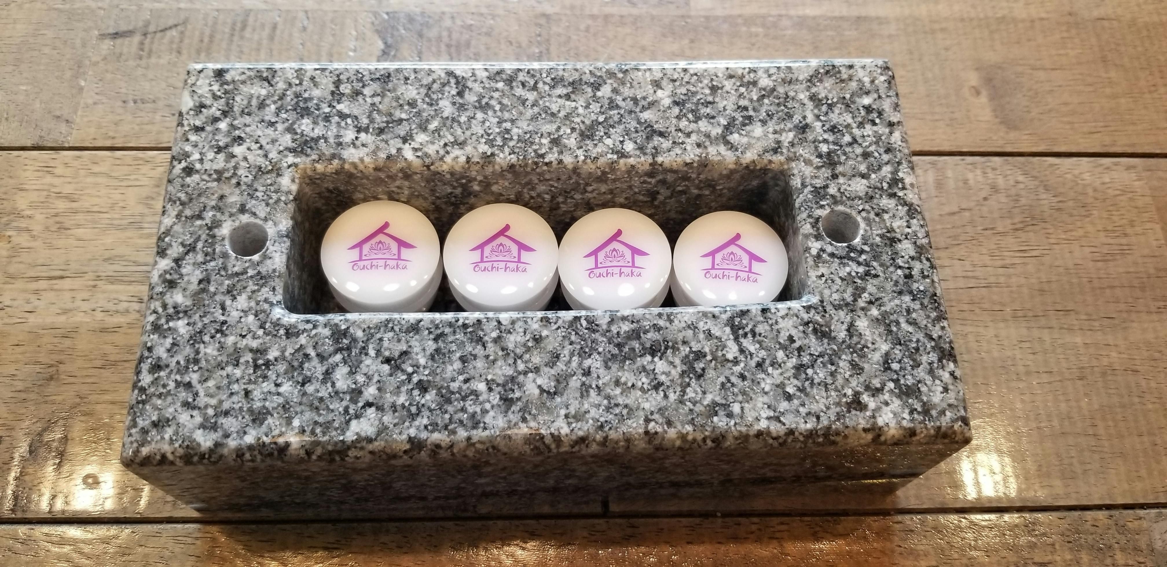 お自宅供養のお墓の骨壺