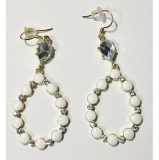 【花梟】可憐ジュエリー リングピアス【即納】【ホワイト/ワンサイズ】白 耳飾り 送料無料 tk-mb2117