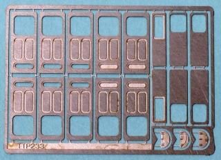 気動車のプレート 御殿場市】カワサキファンに見て欲しい！御殿場駅に保存されて