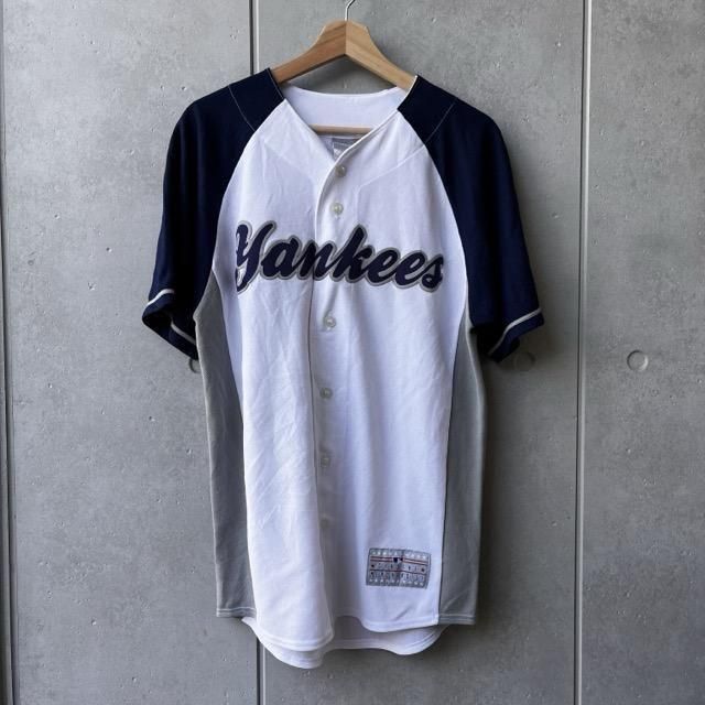 MLB Genuine Merchandise NY Yankees 2 Derek Jeter Baseball Shirts