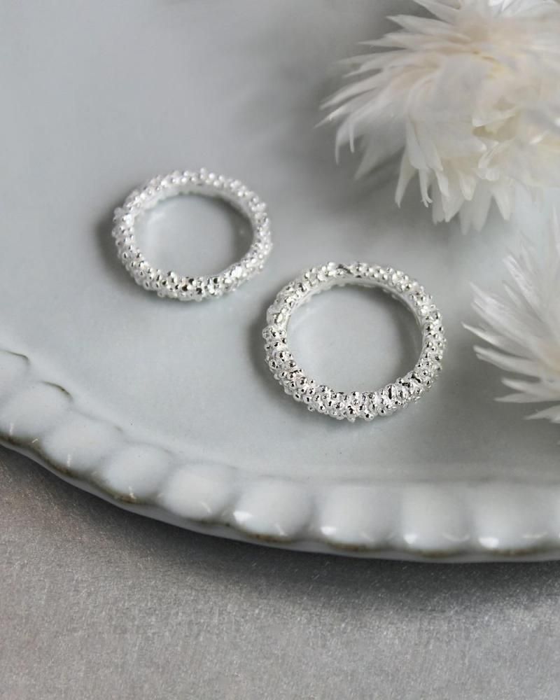 饤(ring)