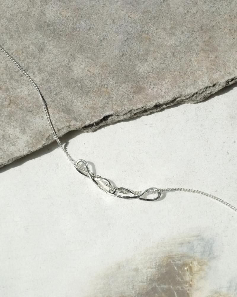 <img class='new_mark_img1' src='https://img.shop-pro.jp/img/new/icons56.gif' style='border:none;display:inline;margin:0px;padding:0px;width:auto;' />con con(necklace)