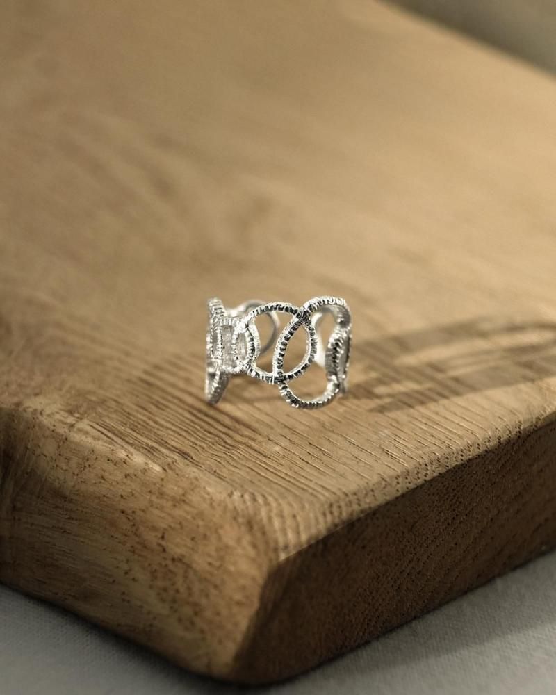 Venn S(ring / cuff)