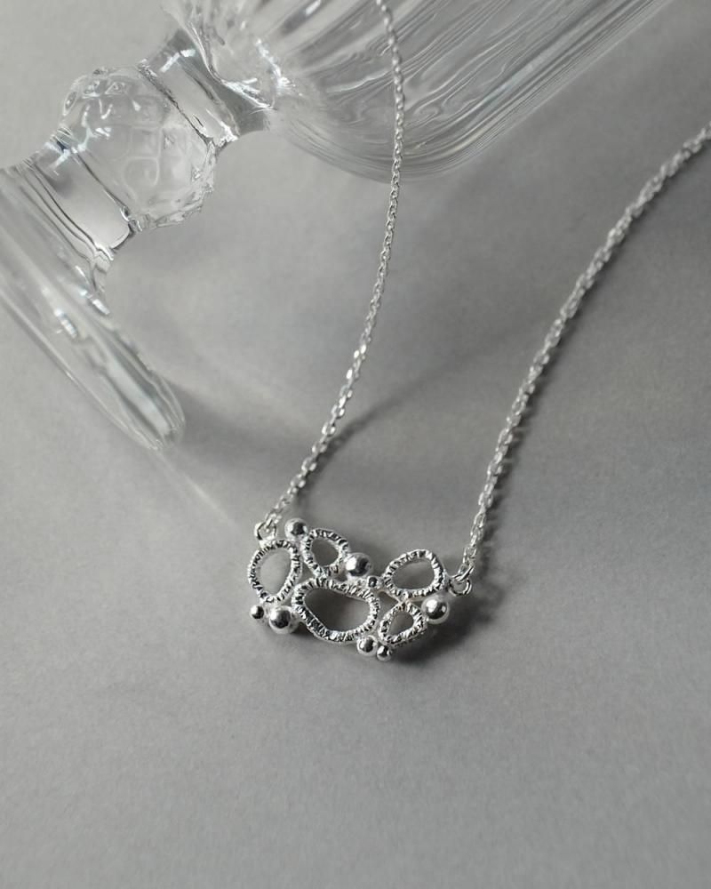 <img class='new_mark_img1' src='https://img.shop-pro.jp/img/new/icons8.gif' style='border:none;display:inline;margin:0px;padding:0px;width:auto;' />25AW &#8226; Mimi(necklace)