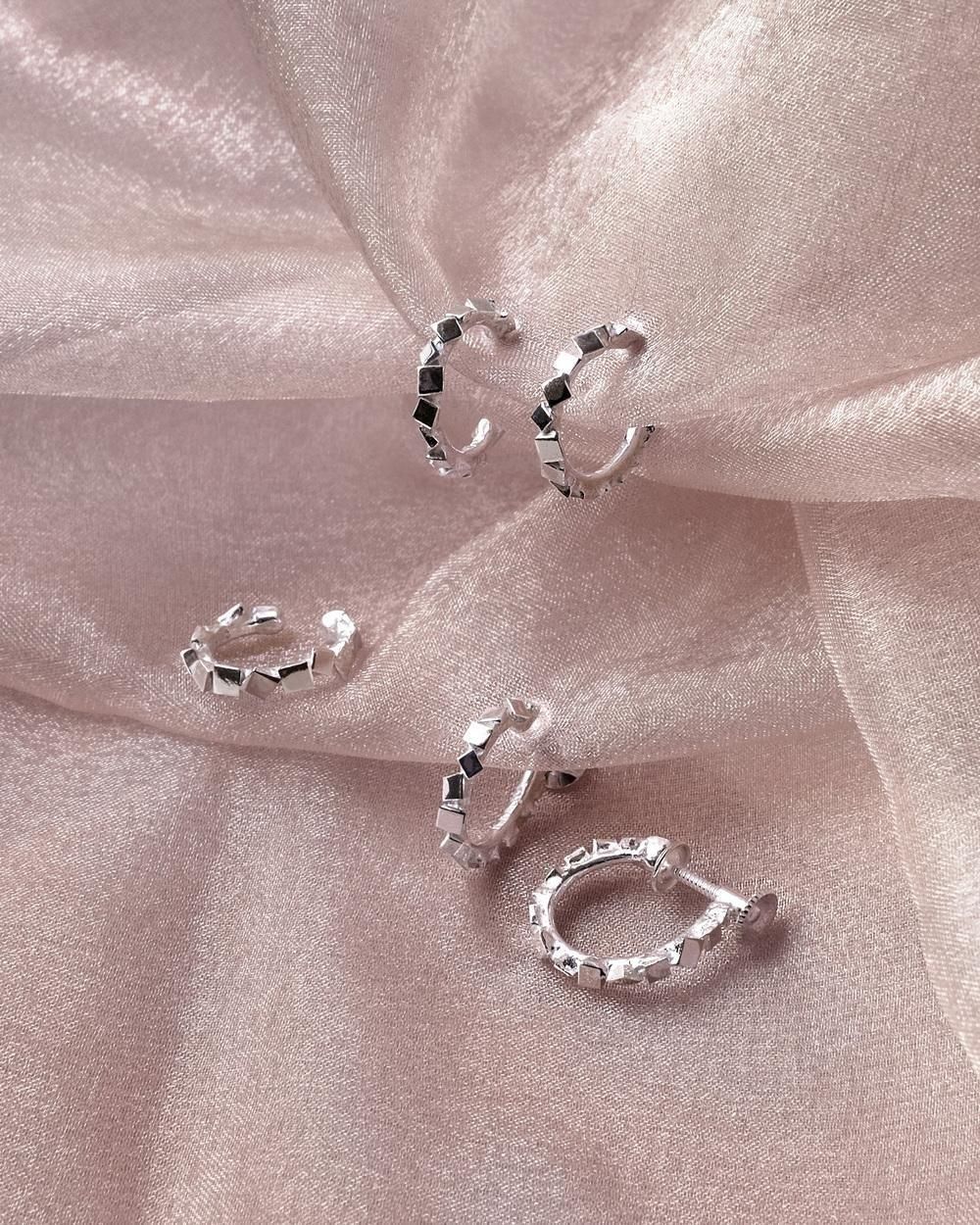 25AW • zarame mini(earrings) - K.KAJU(ケイ・カジュ)